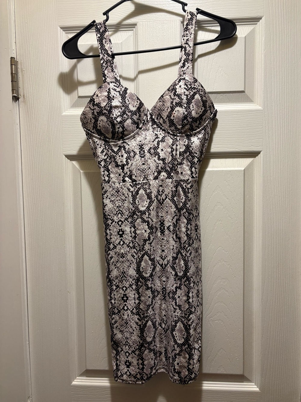Black and White Snake Print Bodycon Dress